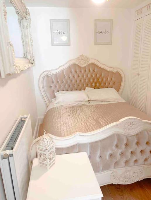 Lovely Two Bedroom Apartment, With Private Garden! Torquay Exterior foto